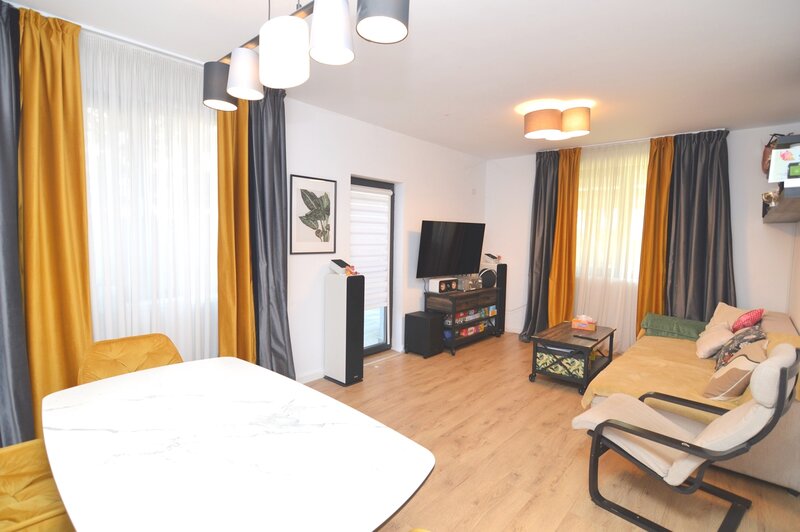 Bragadiru, str. Topaz,